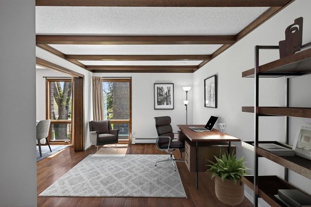 6085 Lincoln Drive 225, Edina, MN 55436
