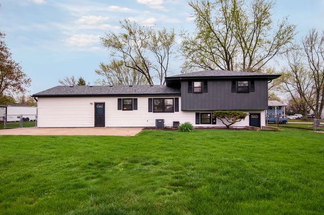 931 Regent Street, New Lenox, IL 60451