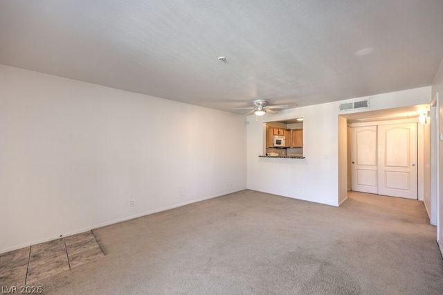 2111 Sealion Drive 207, Las Vegas, NV 89128