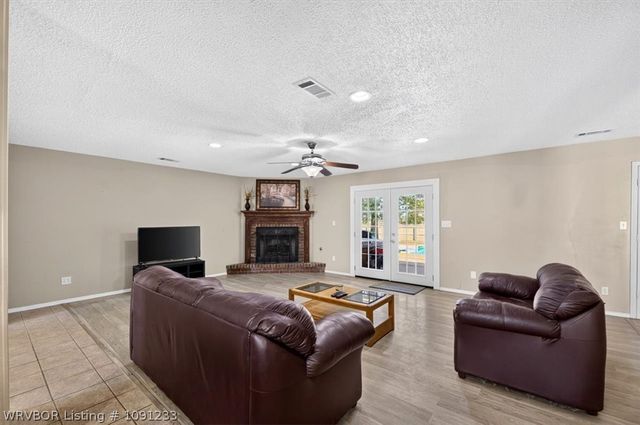 9300 Bridgeford Circle, Fort Smith, AR 72908