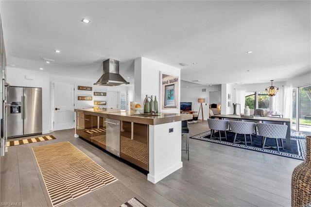 1627 Murex LN, Naples, FL 34102