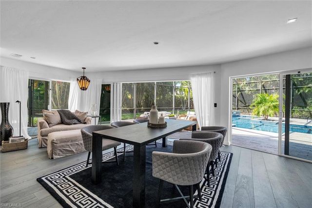 1627 Murex LN, Naples, FL 34102