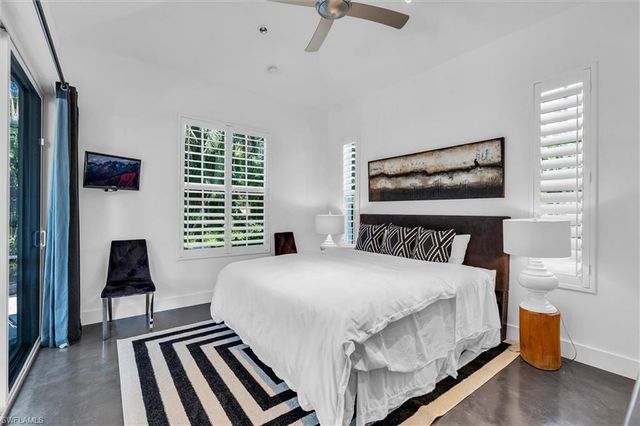 1627 Murex LN, Naples, FL 34102