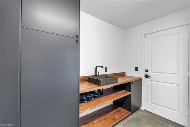 1627 Murex LN, Naples, FL 34102