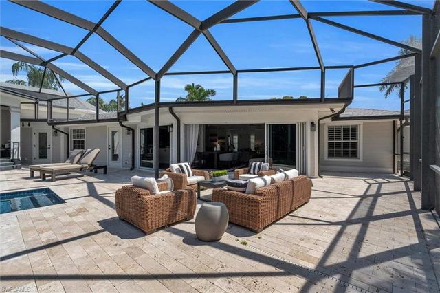 1627 Murex LN, Naples, FL 34102