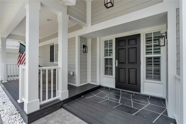 1627 Murex LN, Naples, FL 34102