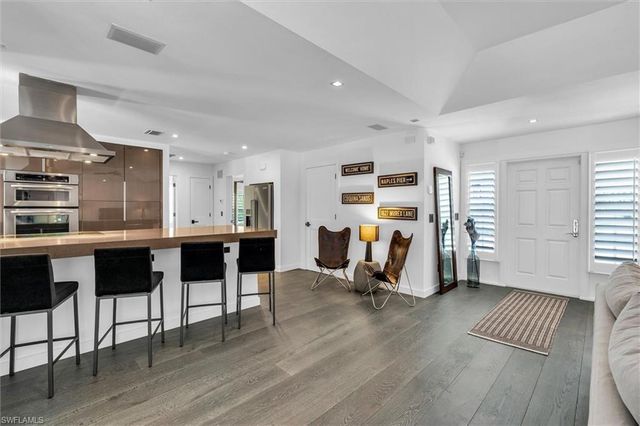 1627 Murex LN, Naples, FL 34102