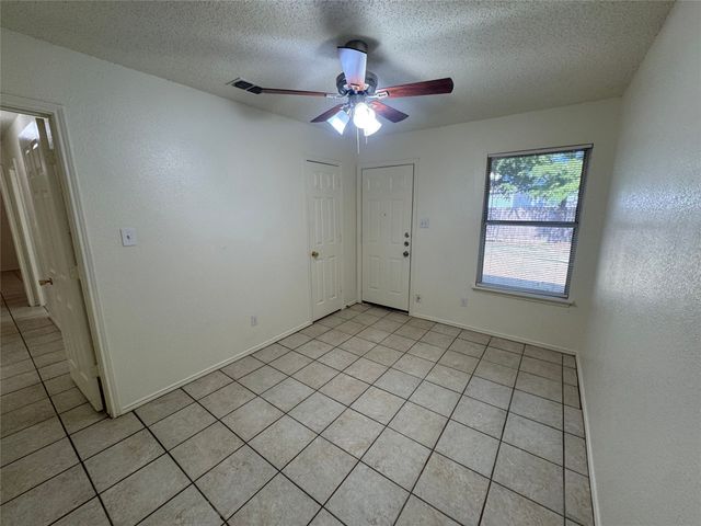8045 Cannonwood Drive, Fort Worth, TX 76137