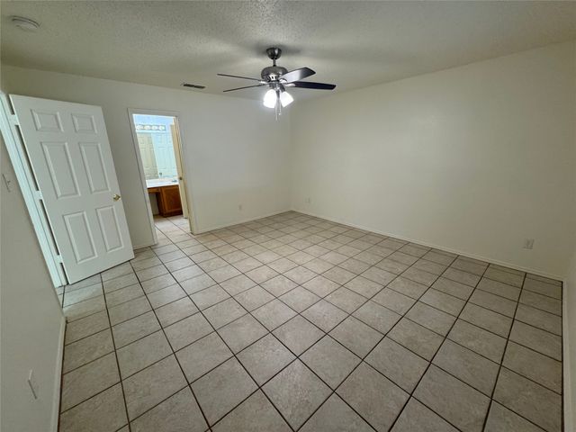 8045 Cannonwood Drive, Fort Worth, TX 76137