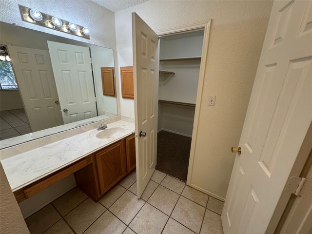 8045 Cannonwood Drive, Fort Worth, TX 76137