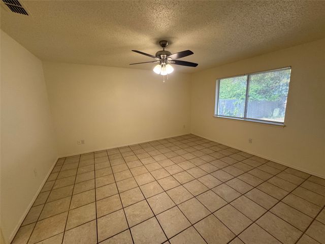 8045 Cannonwood Drive, Fort Worth, TX 76137