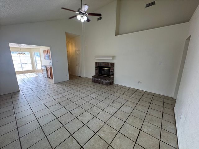 8045 Cannonwood Drive, Fort Worth, TX 76137