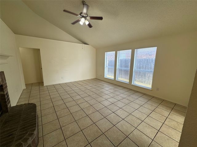 8045 Cannonwood Drive, Fort Worth, TX 76137