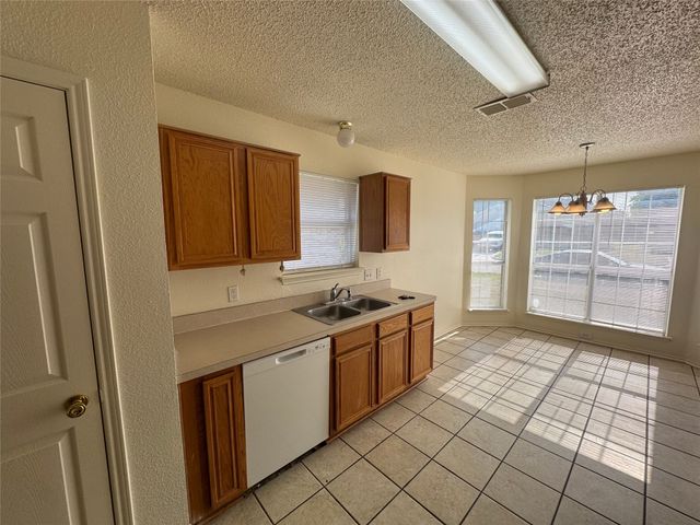 8045 Cannonwood Drive, Fort Worth, TX 76137