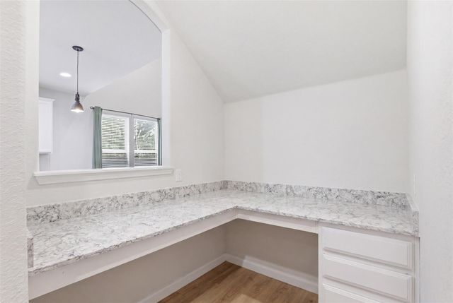 119 Duroc DR, Hutto, TX 78634