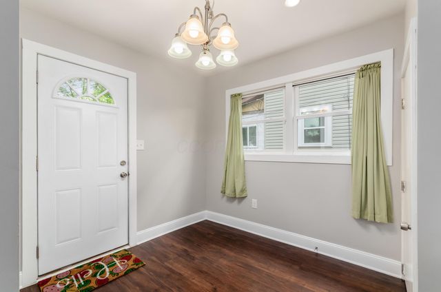 2107 Cleveland Avenue, Columbus, OH 43211