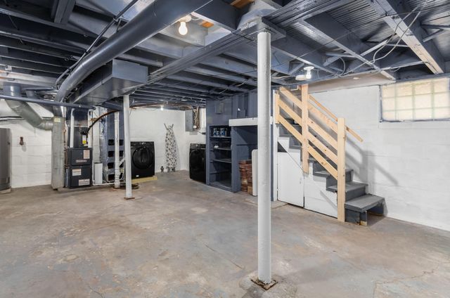 2107 Cleveland Avenue, Columbus, OH 43211