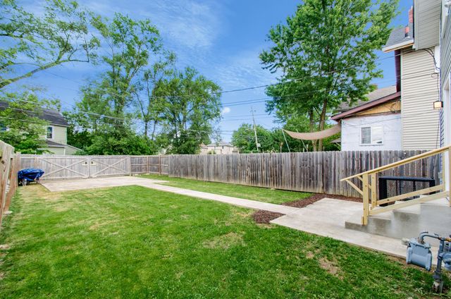 2107 Cleveland Avenue, Columbus, OH 43211
