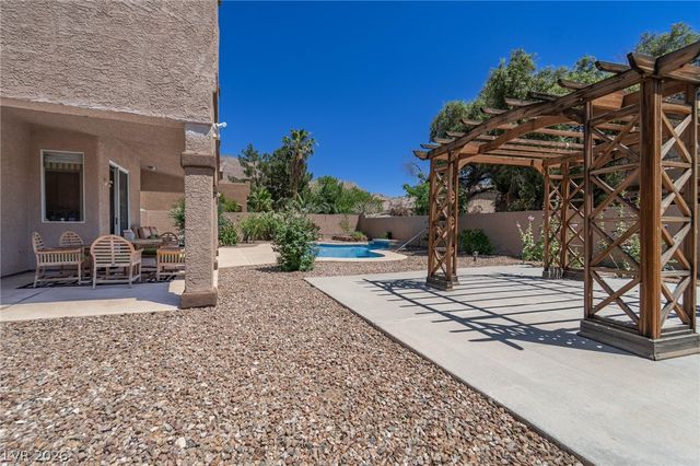 6313 Varna Avenue, Las Vegas, NV 89110