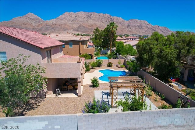 6313 Varna Avenue, Las Vegas, NV 89110