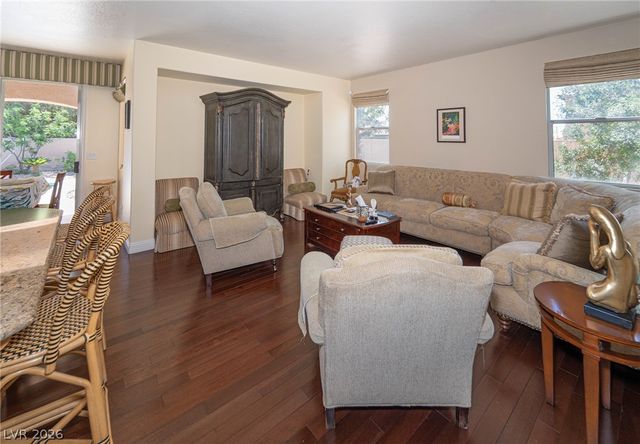 6313 Varna Avenue, Las Vegas, NV 89110
