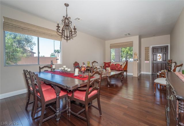6313 Varna Avenue, Las Vegas, NV 89110