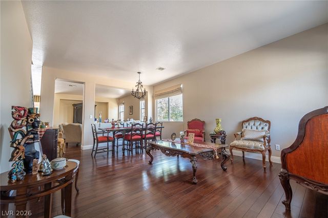 6313 Varna Avenue, Las Vegas, NV 89110