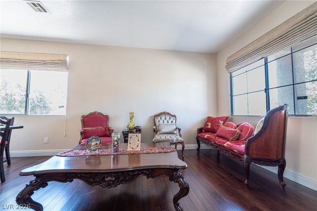 6313 Varna Avenue, Las Vegas, NV 89110