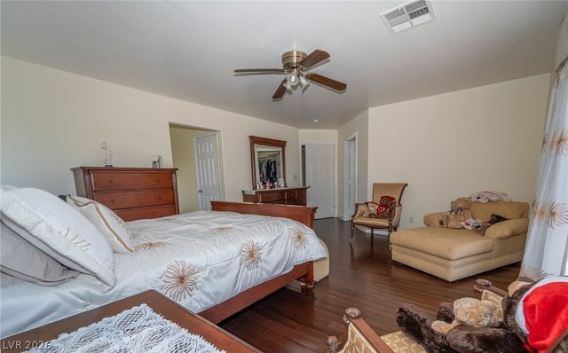 6313 Varna Avenue, Las Vegas, NV 89110