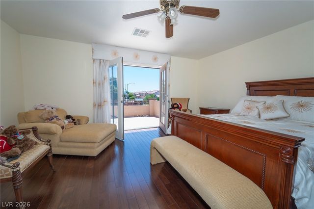 6313 Varna Avenue, Las Vegas, NV 89110