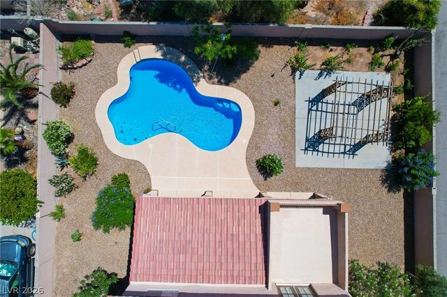 6313 Varna Avenue, Las Vegas, NV 89110