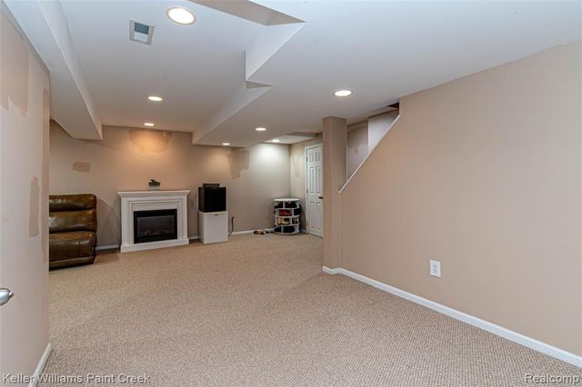 41544 Mitchell Road, Novi, MI 48377