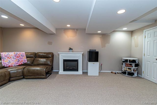 41544 Mitchell Road, Novi, MI 48377
