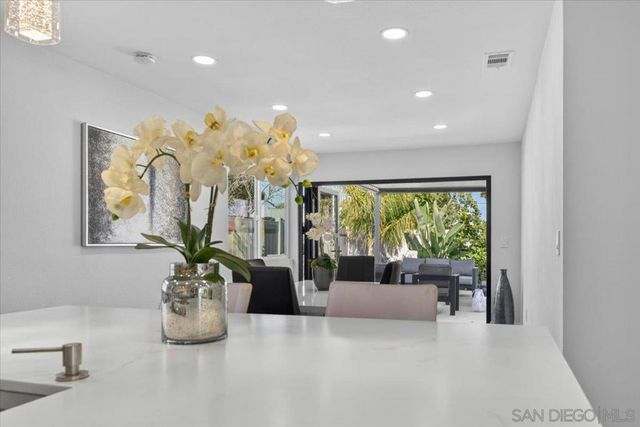 3945 Biddle St., San Diego, CA 92111
