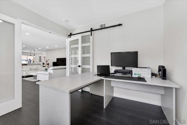 3945 Biddle St., San Diego, CA 92111