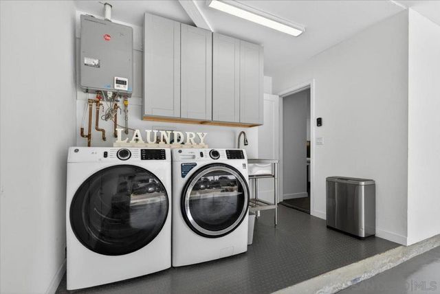 3945 Biddle St., San Diego, CA 92111
