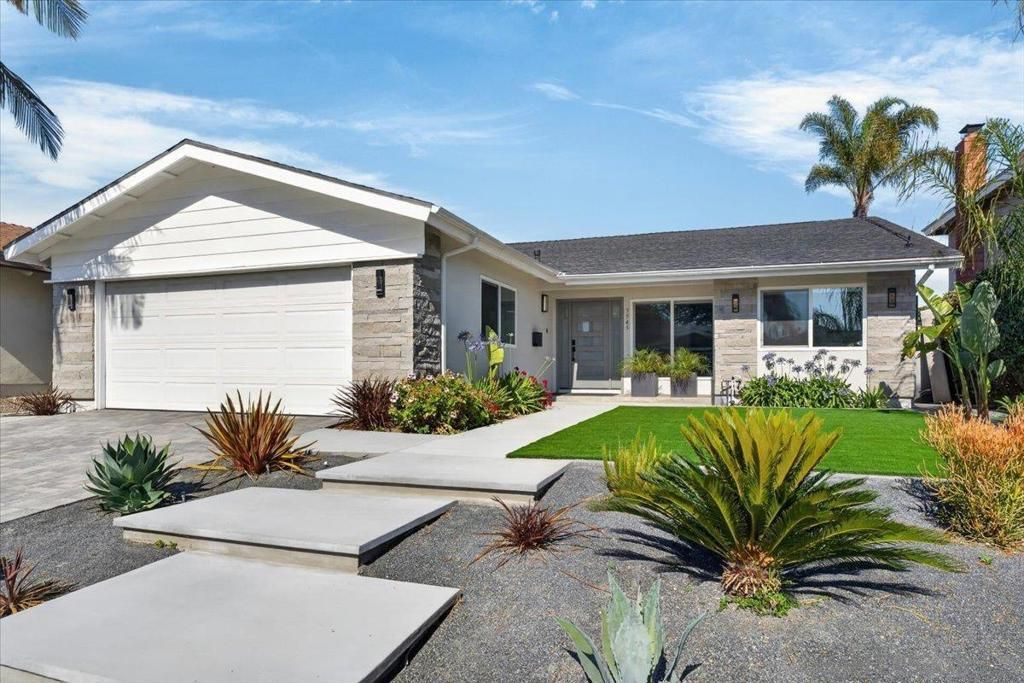 Image 1 of property listing at 3945 Biddle St., San Diego, CA 92111