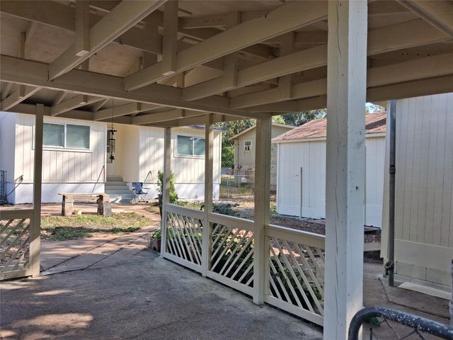 212 Magnolia Point Drive, Houston, TX 77336