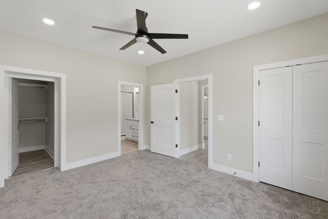 635 S Arbor Valley Way, Valley Center, KS 67147