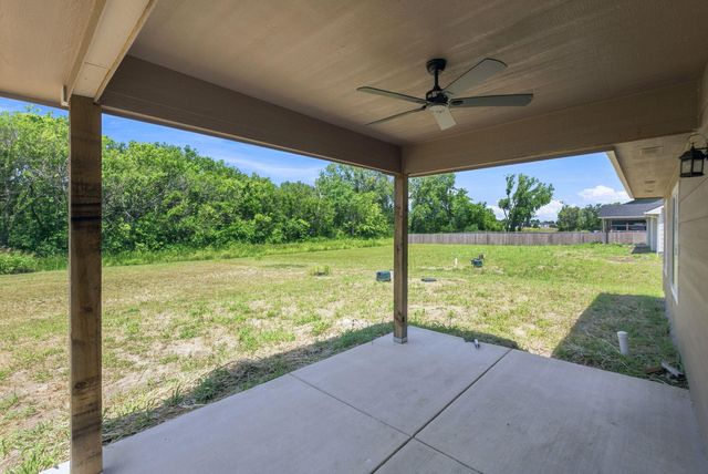 635 S Arbor Valley Way, Valley Center, KS 67147