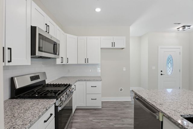 635 S Arbor Valley Way, Valley Center, KS 67147