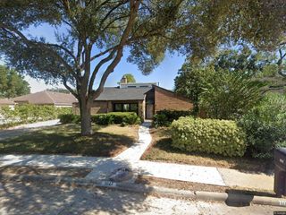 1027 Arrow Hill Road, Houston, TX 77077