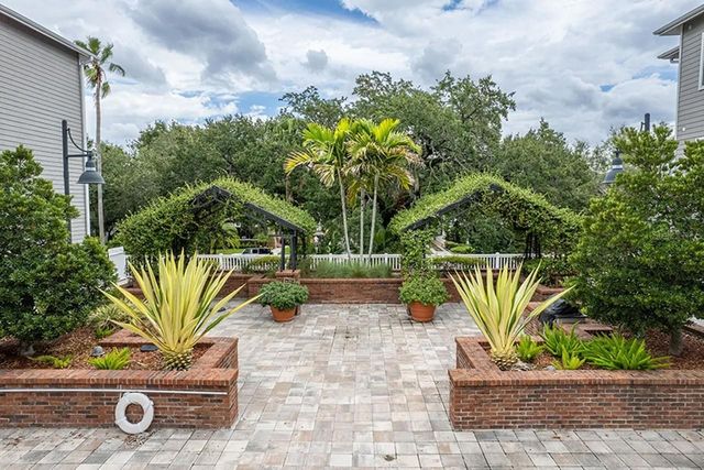 800 S DAKOTA AVENUE 302, Tampa, FL 33606