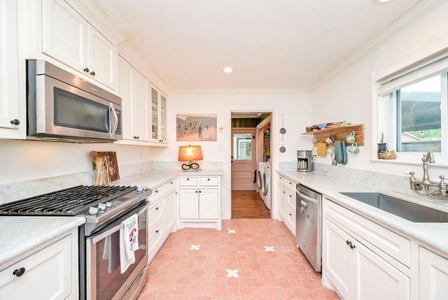 304 Woodard Street, Houston, TX 77009