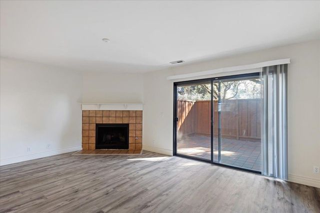 6001 Joaquin Murieta Ave C, Newark, CA 94560