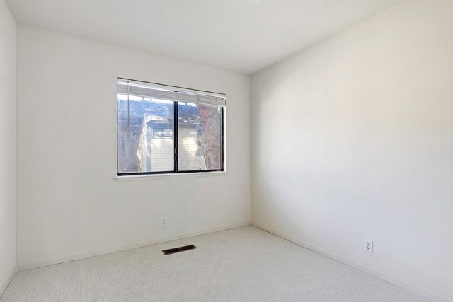 6001 Joaquin Murieta Ave C, Newark, CA 94560