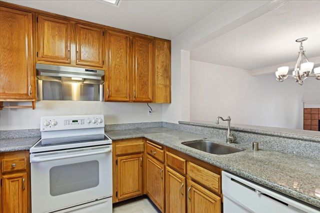 6001 Joaquin Murieta Ave C, Newark, CA 94560