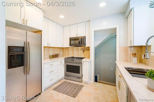 17228 Stout Street, Detroit, MI 48219