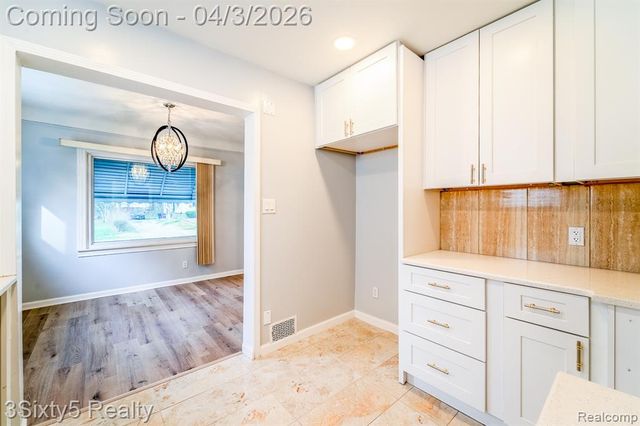 17228 Stout Street, Detroit, MI 48219