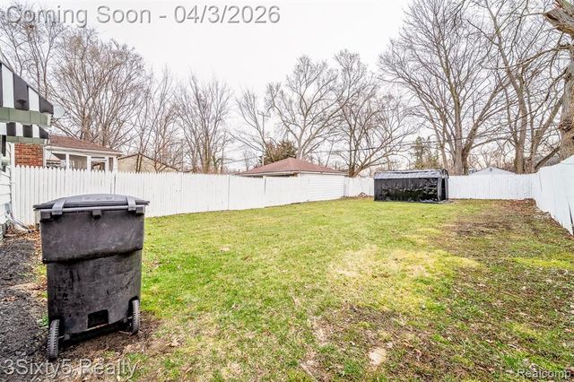 17228 Stout Street, Detroit, MI 48219